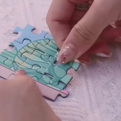 Video of a custom jigsaw puzzle being assembled piece by piece